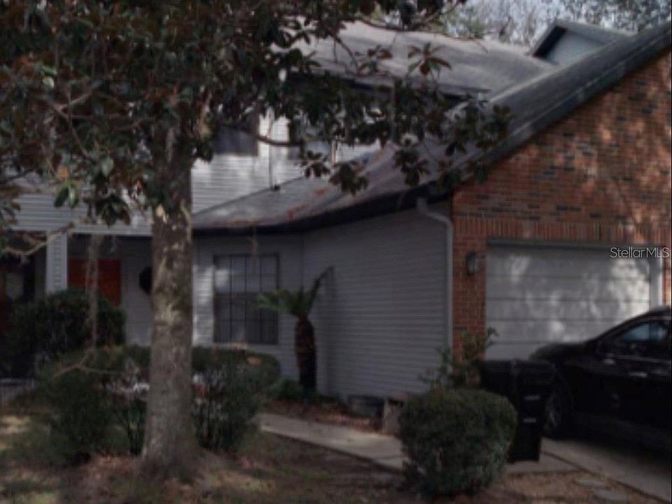 1st image of 923 NW 42nd Ter