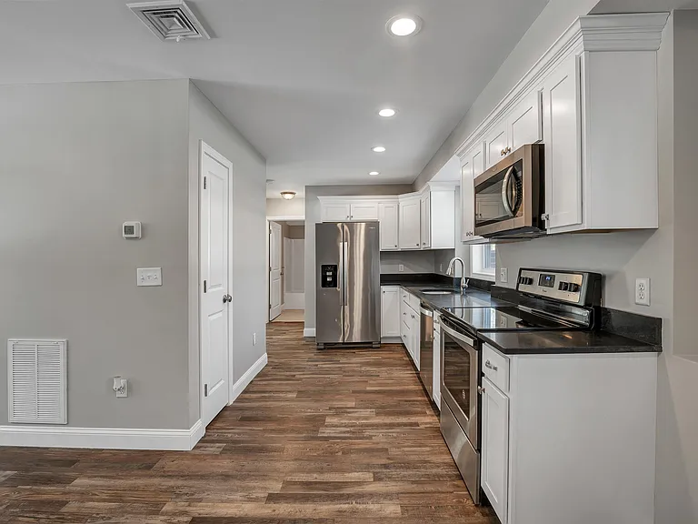 259 Stage Rd #2 — Photo 8