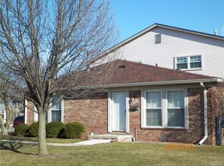 28410 Longmeadow Ln #1005, Brownstown, MI 48183