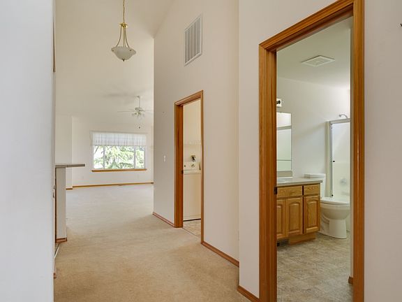 3rd image of 478 NW 12th Loop