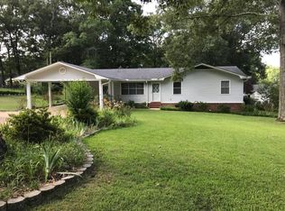 904 E 12th St, Corinth, MS 38834