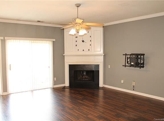 2nd image of 2786 Thornbush Ct