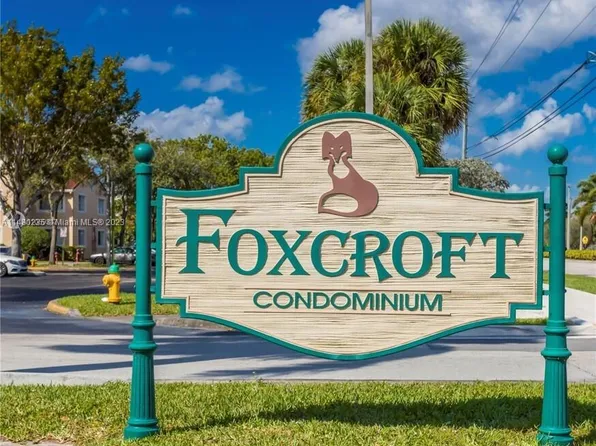 3285 Foxcroft Rd #E203, Miramar, FL 33025