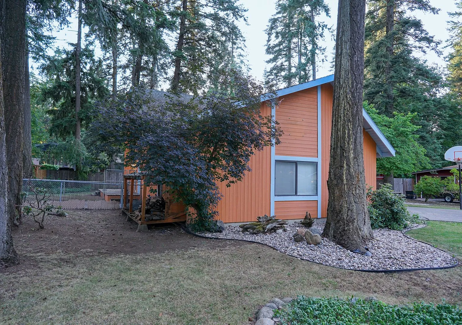 4 Bedroom home tucked away in Hayden — Photo 3