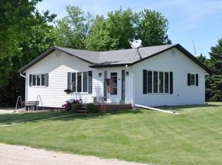 24261 Knauf Ave, Rushmore, MN 56168