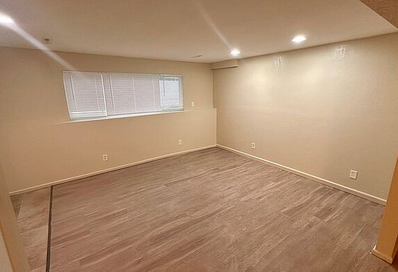 5th image of 3700 S Jefferson Cir #B