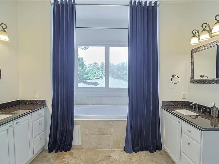 1296 Lenox Park Blvd — Photo 66