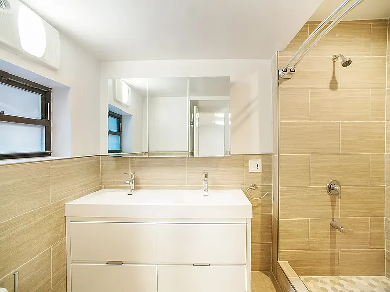 570 W 183rd St #BASEMENT — Photo 5