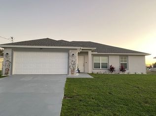 2711 24th St SW, Lehigh Acres, FL 33976
