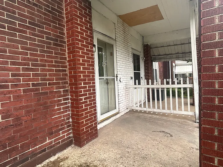 626 Airbrake Ave — Photo 1