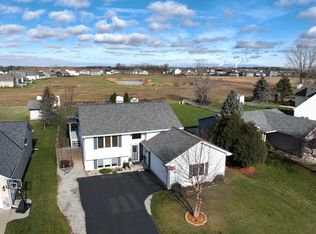 10306 White Manor Ct, Franksville, WI 53126
