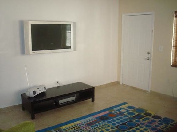 4th image of 1135 Euclid Ave APT 7