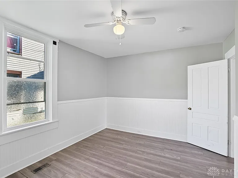 149 Boltin St — Photo 18