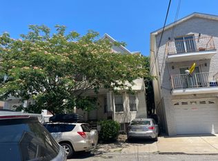 162 Wilkinson Ave, Jersey City, NJ 07305
