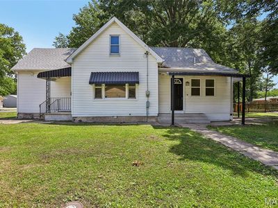 700 E 1st South St, Mount Olive, IL, 62069