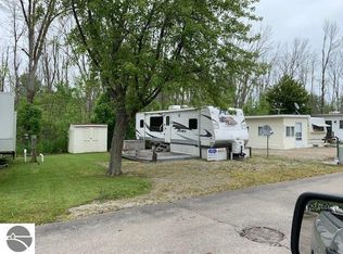 831 S Main St #209, Au Gres, MI