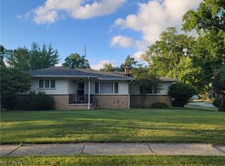 1608 Dodge Dr NW, Warren, OH