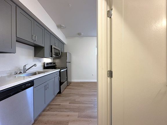 4th image of 3715 McKinley Ave #E-206