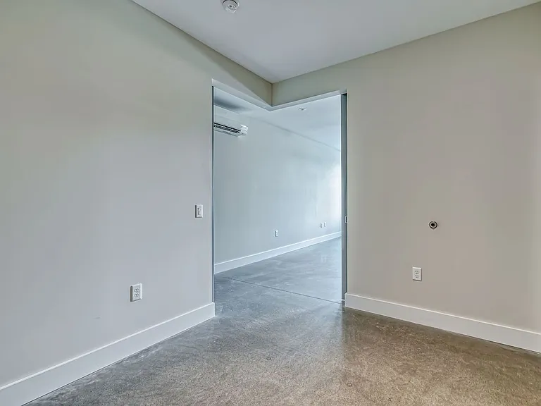 323 Taughannock Blvd — Photo 38