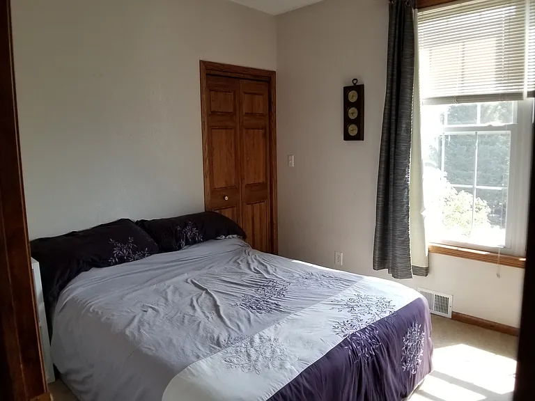 421 N 41st Ave E — Photo 11