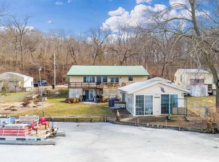 12381 Sunset Dr, Manito, IL