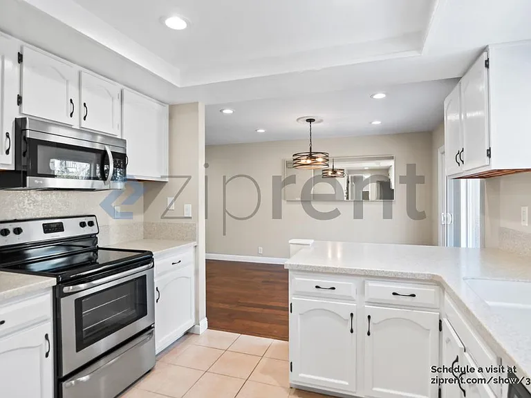 2950 Moorpark Ave — Photo 16