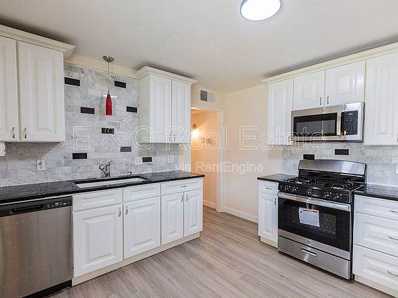 3rd image of 8352 N 3rd St