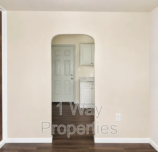 804 Garden Rd #1/2 — Photo 3