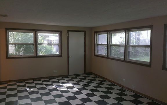 5th image of 729 E Grand Lake Blvd