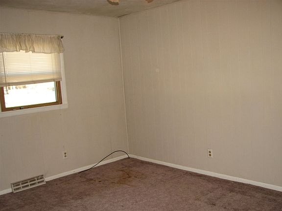 5th image of 1000 Hillcrest Blvd
