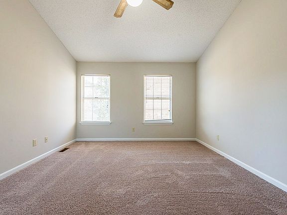 4th image of 14806 Rothwell Dr