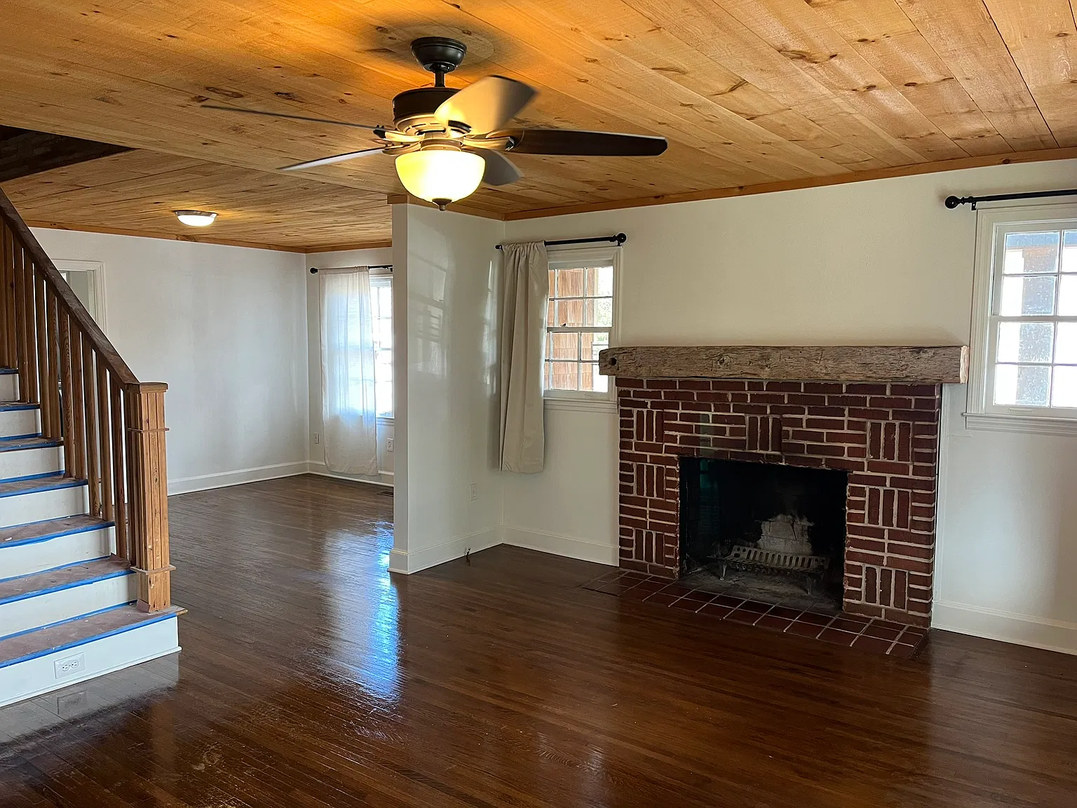 3 bed, 2.5 bath, 1500 sqft, $1,800 — Photo 3