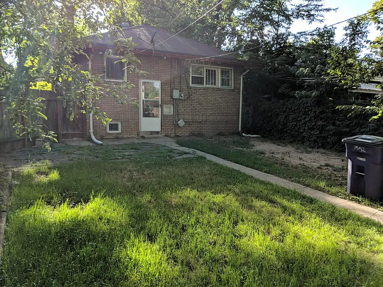 1552 Garfield St — Photo 15