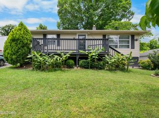 508 W Hemlock St, La Follette, TN 37766