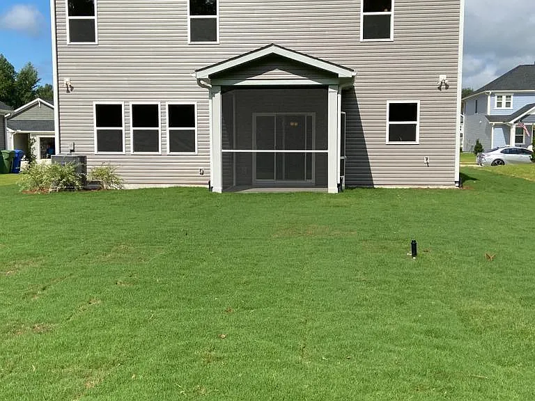 261 Summer Ranch Dr — Photo 2