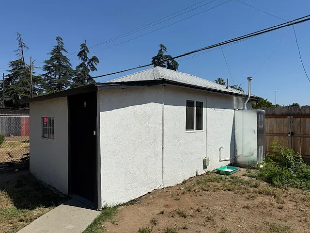 1240 Martin Ave #C — Photo 2