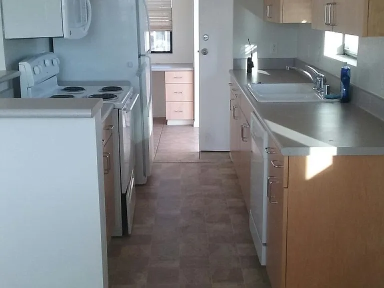 3305 E Palmdale Blvd — Photo 1
