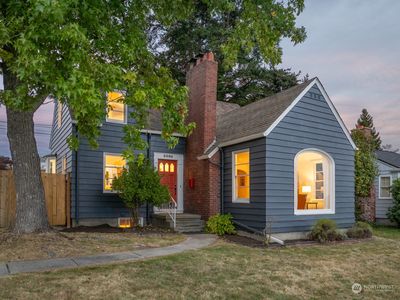 5900 36th Avenue SW, Seattle, WA, 98126