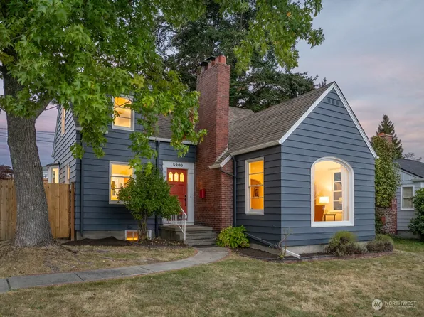 5900 36th Avenue SW, Seattle, WA 98126