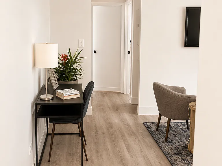 5320 N Damen Ave #200 — Photo 9