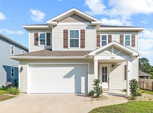 1922 Bluewater Blvd, Niceville, FL 32578