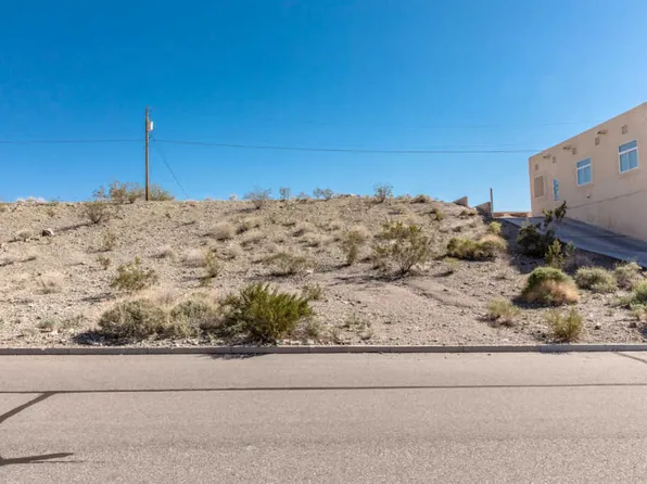 2970 Crater Dr, Lake Havasu City, AZ 86404