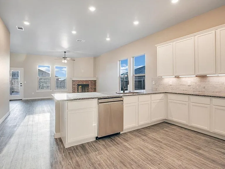 3414 Bryan Ave — Photo 8