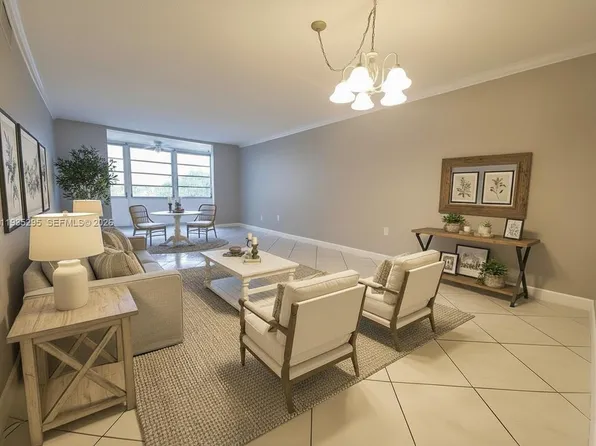 2840 Somerset Dr APT 318M, Fort Lauderdale, FL 33311