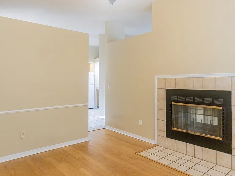 8066 Dickie Dr — Photo 5