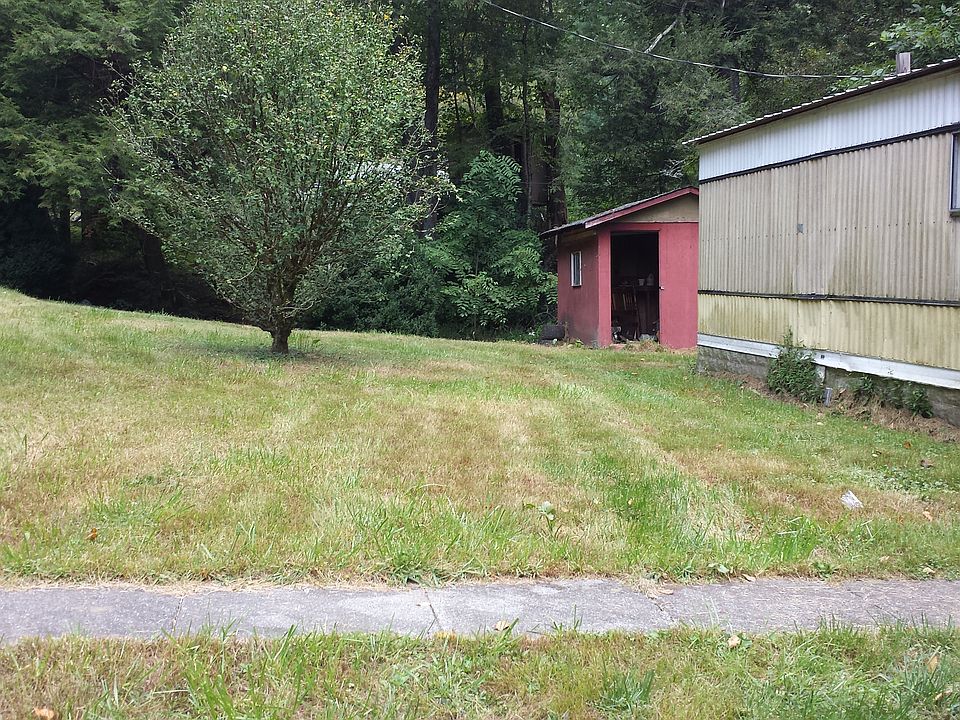 2nd image of 2885 Honey Camp Rd