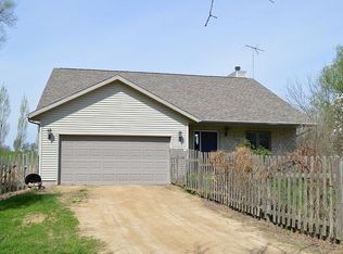 565 County Hwy N, Stoughton, WI 53589