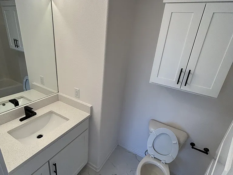 1623 W Stone St #3 — Photo 10
