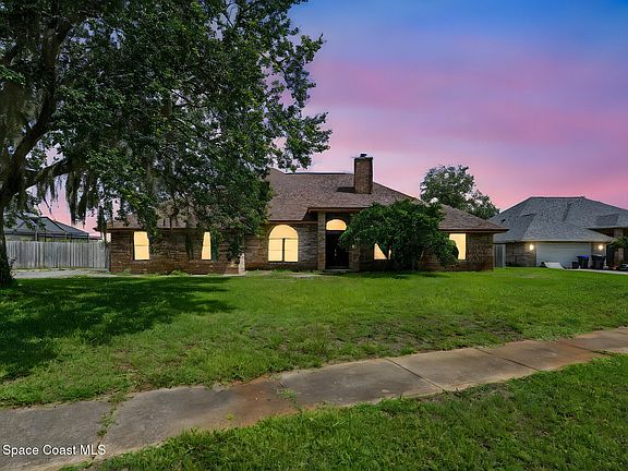 2nd image of 2180 Figtree Dr