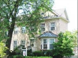 1644 Canfield Rd, Park Ridge, IL 60068